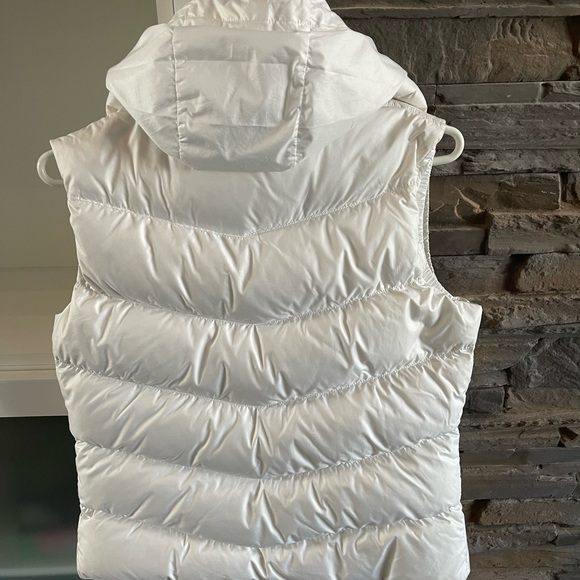 Nike puffer vest - Picture 3 of 3
